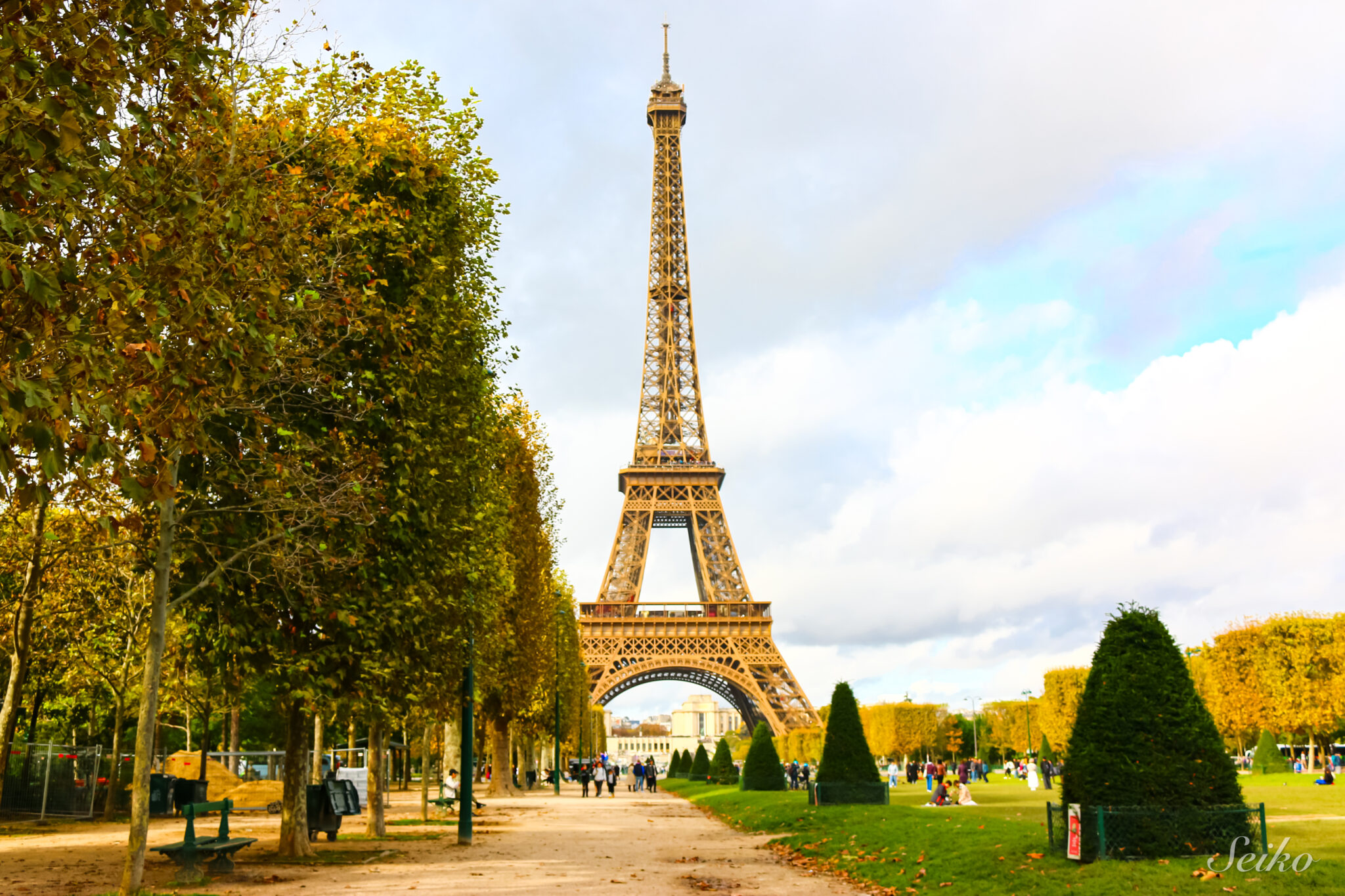パリ　エッフェル塔