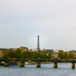 セーヌ川とエッフェル塔
