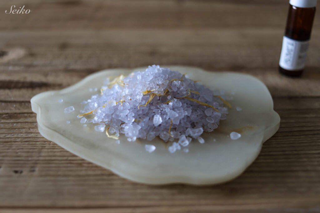 Butterfly pea bath salt